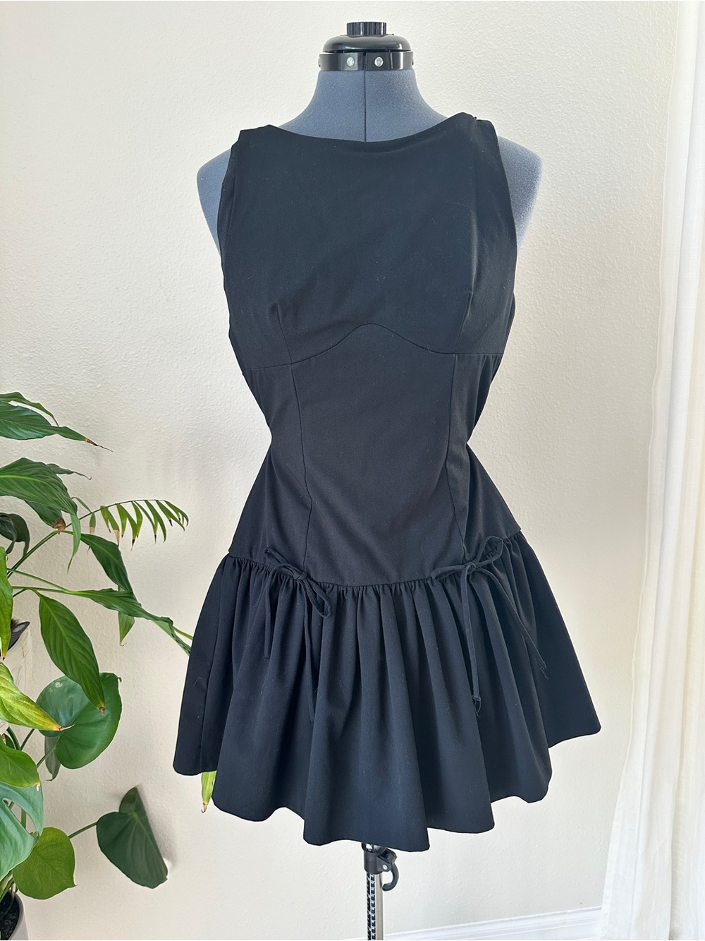 Zara Black Sleeveless Mini Dress with Ruffled Hem